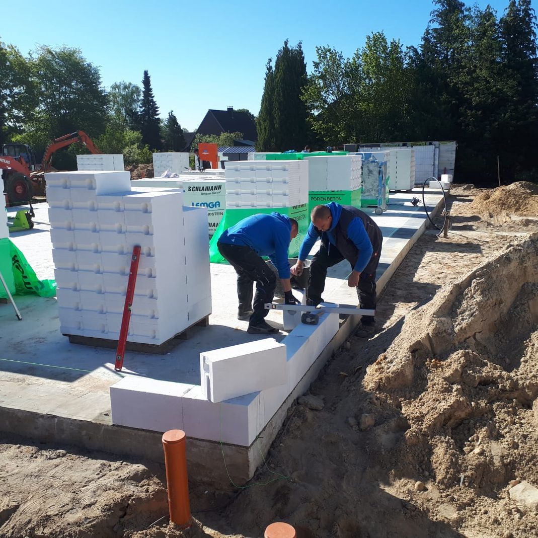 Mehrfamilienhaus - gebaut mit Root Hausbau - Neubau und Sanierung im Heidekreis und Umgebung Hamburg, Hannover und Bremen