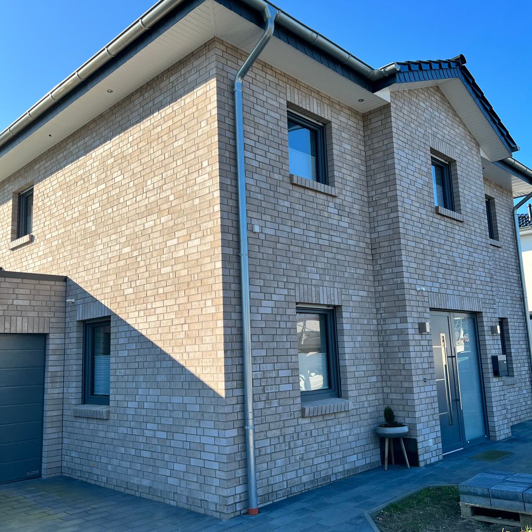 Einfamilienhaus- gebaut mit Root Hausbau - Neubau und Sanierung im Heidekreis und Umgebung Hamburg, Hannover und Bremen